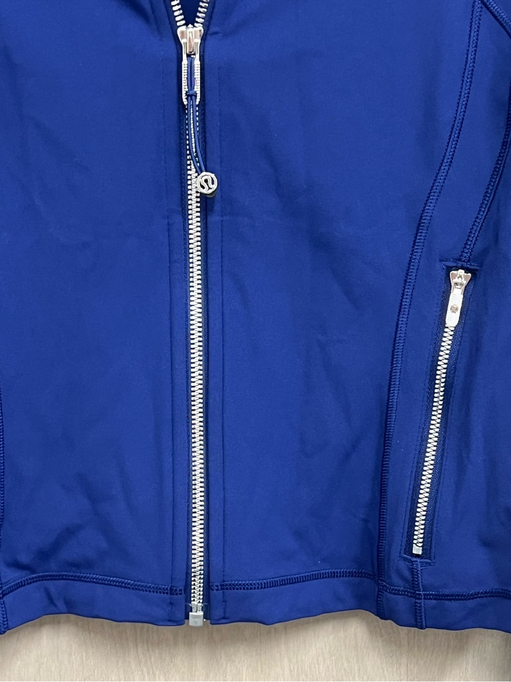 NWT Lululemon Define Cropped Jacket Nulu Club Blue Mirror Silver Size 12 - Picture 3 of 7